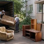 Что делать со старой мебелью при переезде